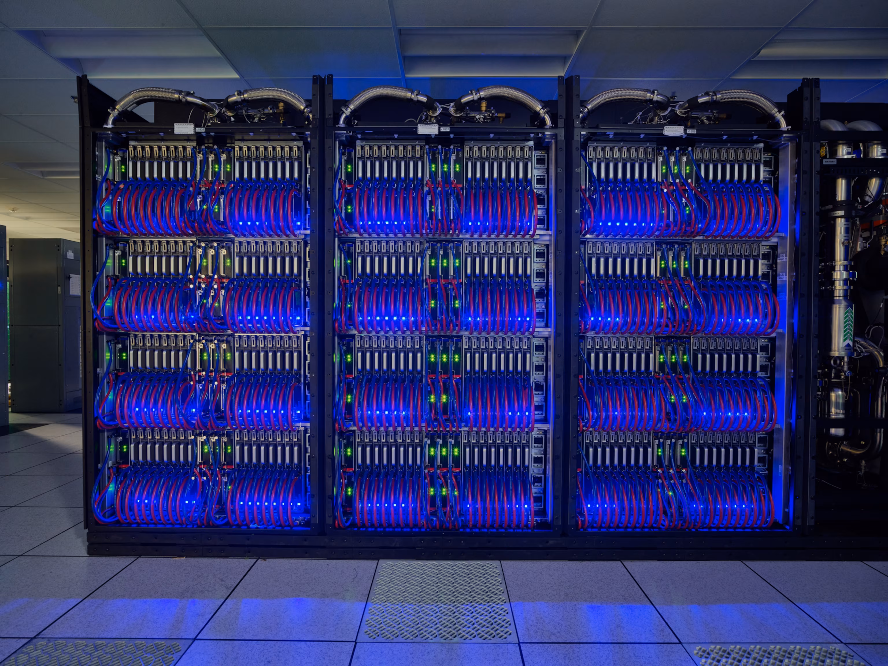 Когда фантастика предупреждала об искусственном интеллекте — и почему экологический кризис делает этот разговор особенно