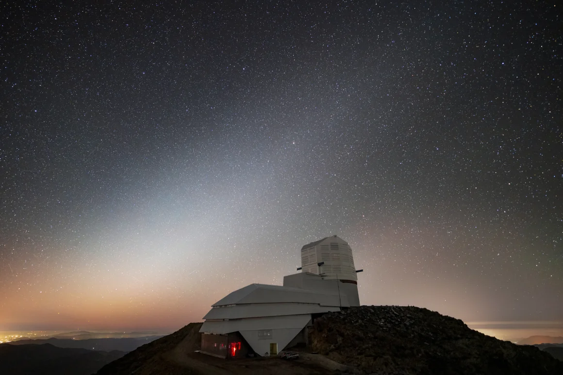 🌌 Спираль на краю Солнечной системы: случайное открытие, которое потрясло астрономов